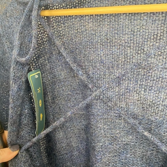 Military Hippie Open Back Sweater NWT - Picture 4 of 5